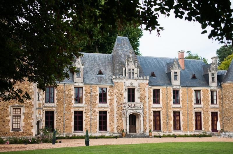Chateau De Cheronne Bed and Breakfast Tuffé Exteriör bild