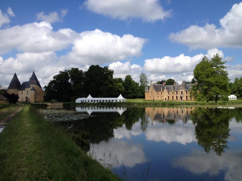 Chateau De Cheronne Bed and Breakfast Tuffé Exteriör bild