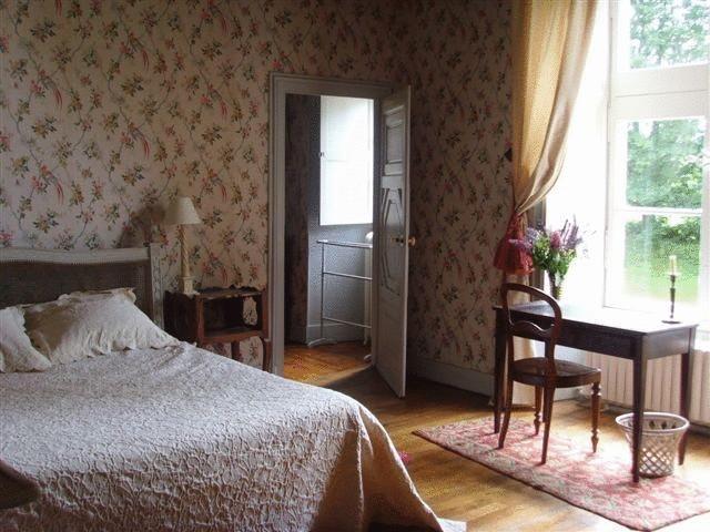Chateau De Cheronne Bed and Breakfast Tuffé Exteriör bild