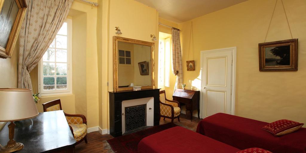 Chateau De Cheronne Bed and Breakfast Tuffé Rum bild