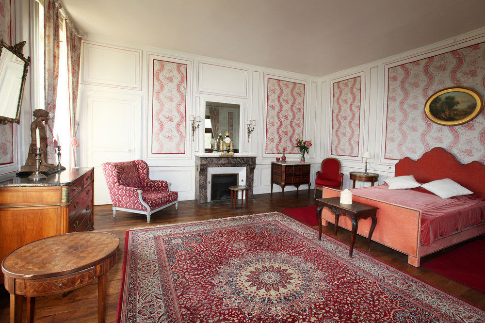 Chateau De Cheronne Bed and Breakfast Tuffé Exteriör bild